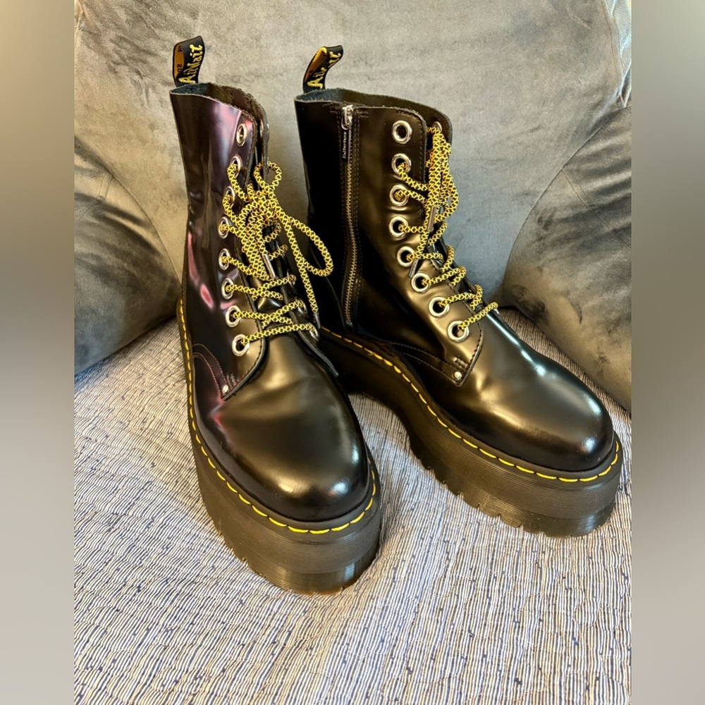 Dr. Martens Jadon Max Boots